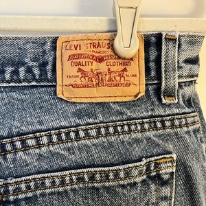 Women’s 550 Levi’s
